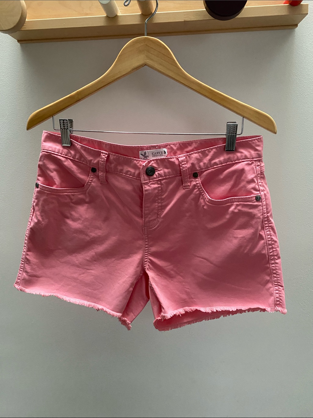 Carve Designs Oahu 4” Pink Shorts